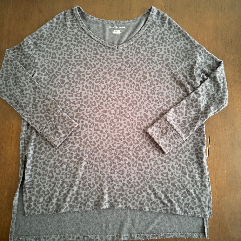 Women’s American Eagle Leopard Print Long Sleeve Top Size XS